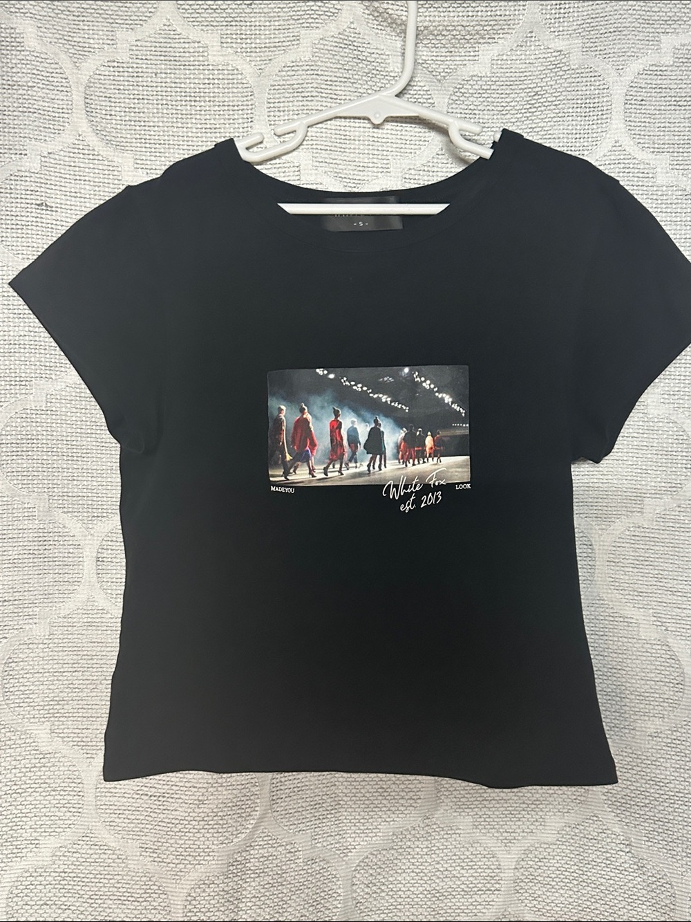 White Fox Boutique Runway Graphic Baby Tee Women's Size Small S Black NWOT